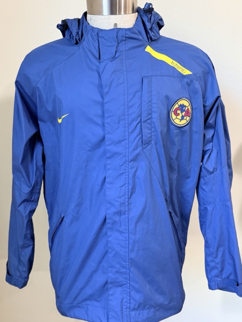 Vintage Nike Fitstorm Club America Hooded Blue Jacket Men's Medium